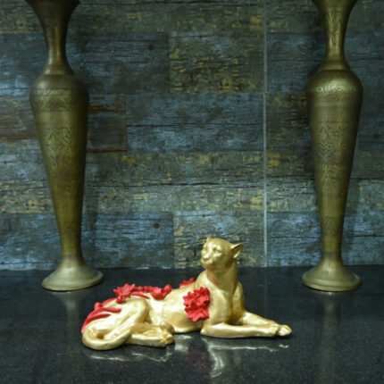 Gold Resin Flowers on Cheetah Sculpture | Decoro.pk