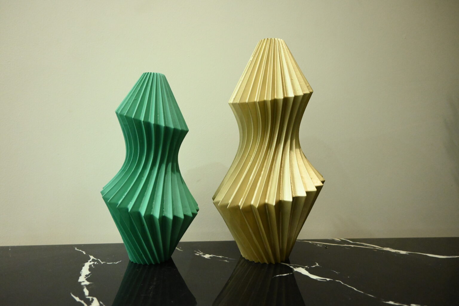 Geomatric Vase With Diamond Pattren Set