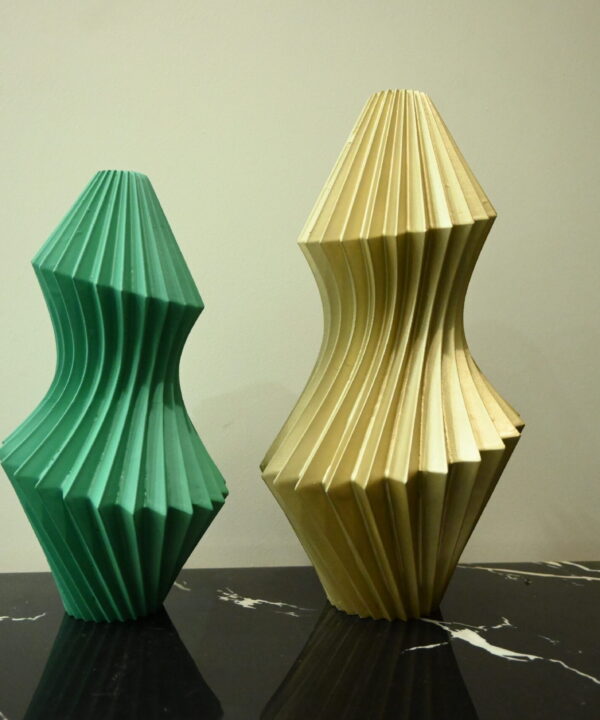 Geomatric Vase With Diamond Pattren Set