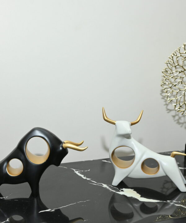 Golden Horns Bulls Set