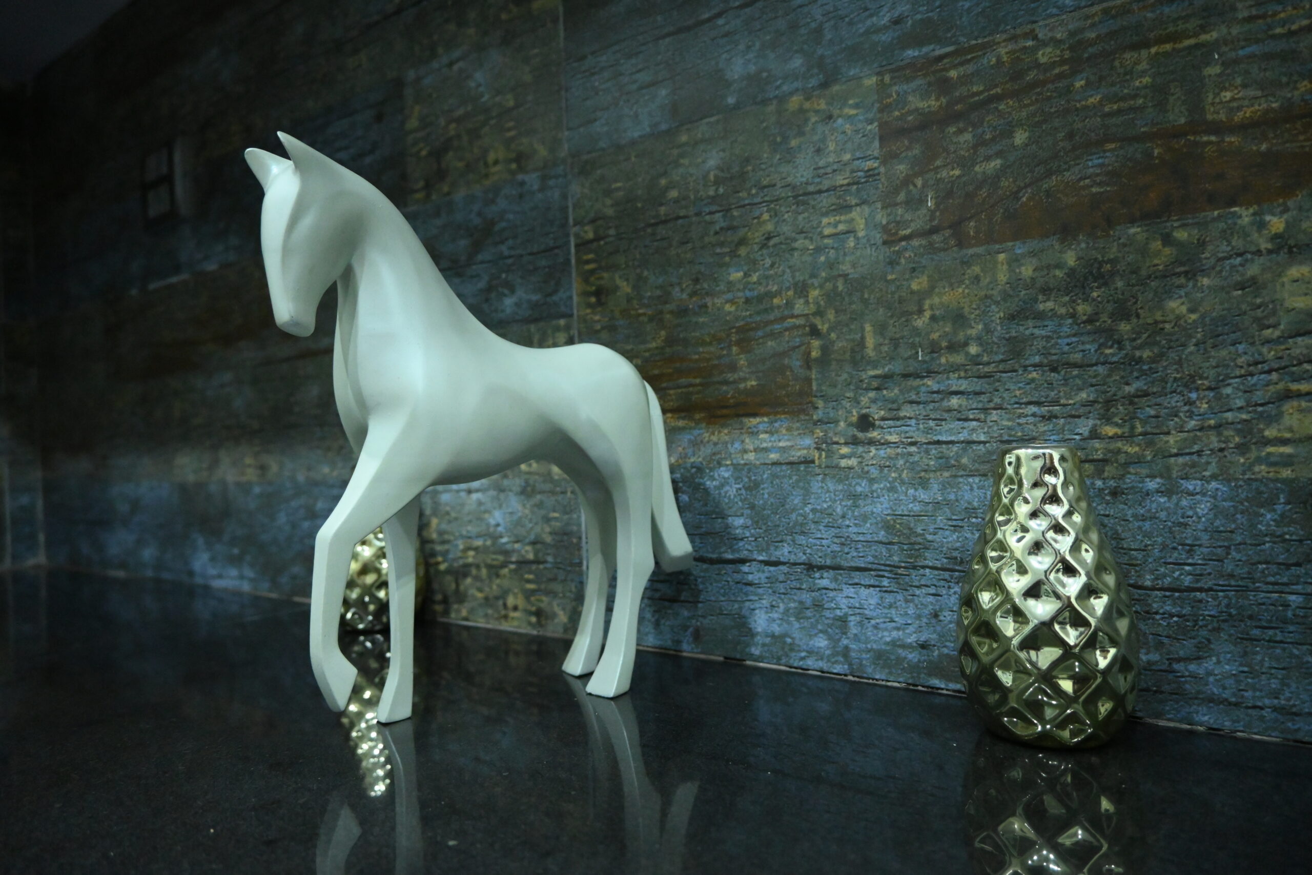 Pearl White Horse